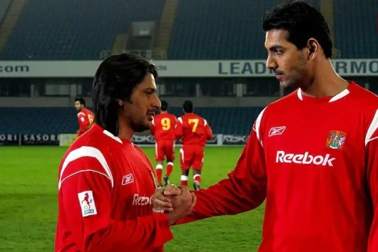 Vivek Agnihotri criticizes John Abraham's performance in Dhan Dhana Dhan Goal shoot